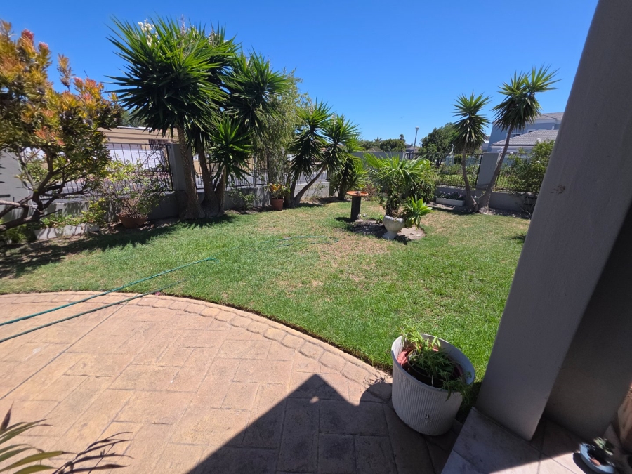 3 Bedroom Property for Sale in Parklands Western Cape